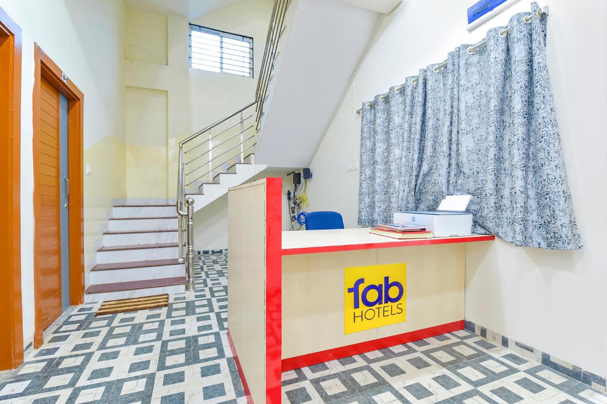 Fabhotel Grand Embassy Индаур Экстерьер фото