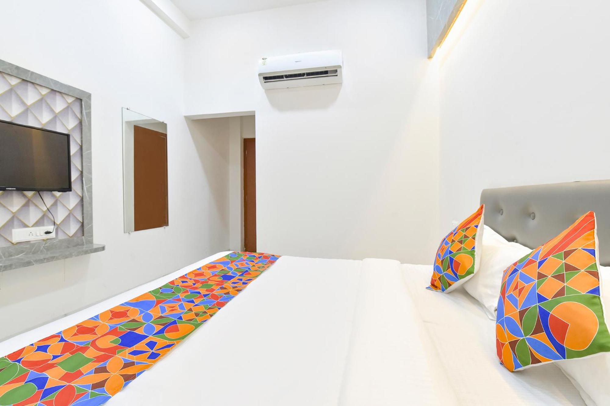 Fabhotel Grand Embassy Индаур Экстерьер фото