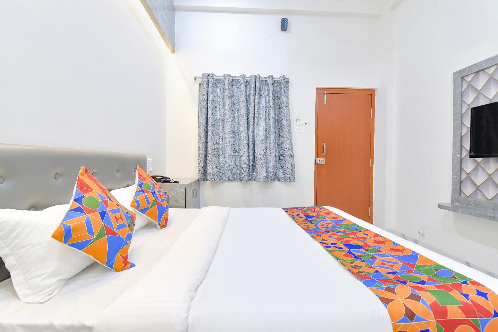Fabhotel Grand Embassy Индаур Экстерьер фото