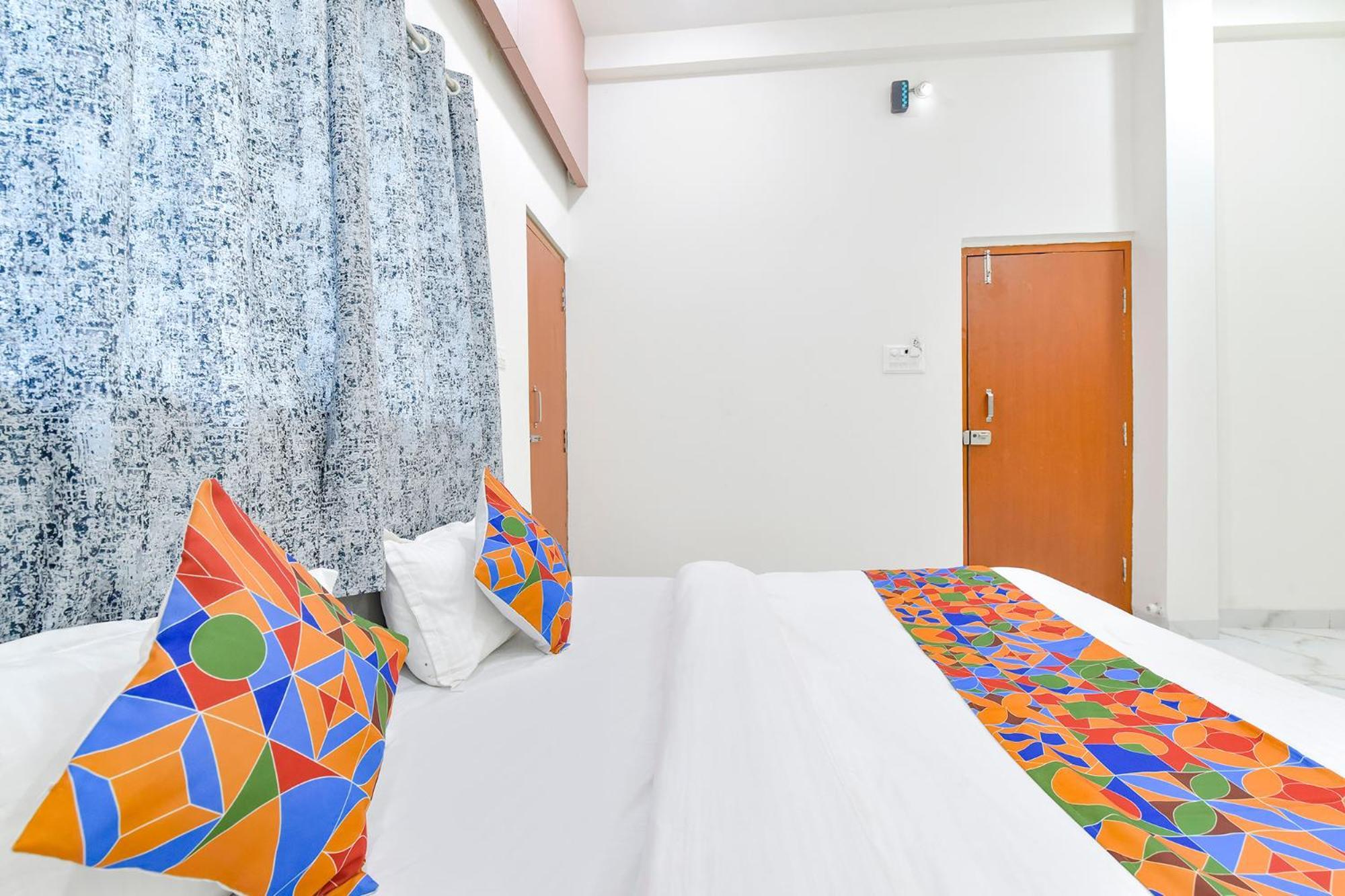 Fabhotel Grand Embassy Индаур Экстерьер фото